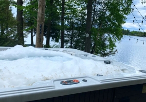 What Should You Do When Your Hot Tub Pump Starts Making Noise in Ottawa?