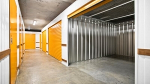 What Makes Modern Self-Storage Facilities in Kolkata Different from Traditional Warehouses?