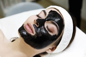 Hollywood Carbon Peel in Kolkata glowing skin result