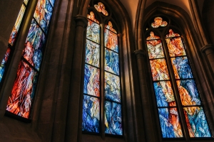 High-Quality Aluminum and Automatic Sliding Doors in Muscat with SQT Solutions