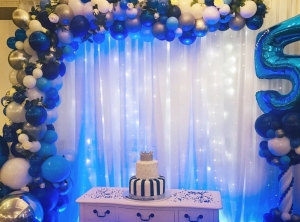 How Balloon Decoration Enhances Engagement Parties
