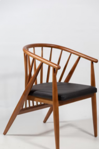 Mastering Outdoor Seating: The Allure of Teak Folding Chairs