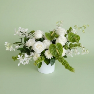 Blossoming Romance: Crafting Perfect Weddings with Maui’s Floral Artistry