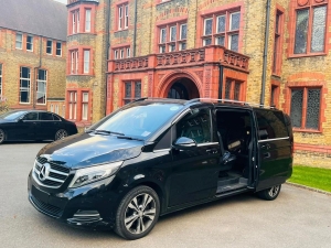 Airport Transfer Wolverhampton Sedgley Minibus Hire