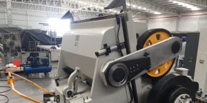 How Brausse Folding Carton Gluers Optimize Vacuum Feeders and Compression?