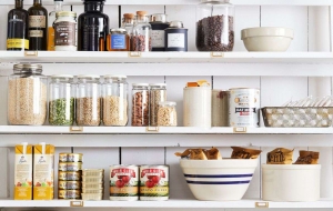 Professional Pantry Organizer Tips to Maximize Small Kitchen Storage