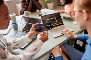 Crafting Digital Experiences That Move People: The Power of Interactive Design