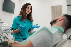 Root Canal vs. Tooth Extraction: Which Option Should You Choose?