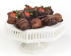 Chocolate-Covered Fruits: America’s 2025 Trend