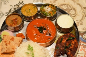 Seafood Restaurant Lower Parel: Where Coastal Flavours Slow Down a Fast City