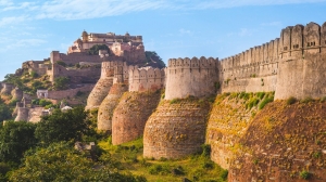 Explore Udaipur: Famous Forts Every Visitor Should Experience