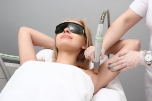 Why Winter Is the Best Time for Laser Hair Removal in Forest Hills