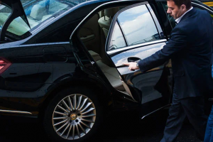 Premium Executive Sedan Services in the USA – Travel Smarter with Airport Dulles Taxi