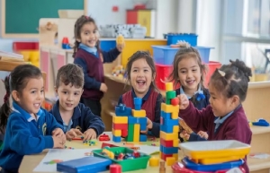 Best Playgroup in Andheri East Little Feet Preschool