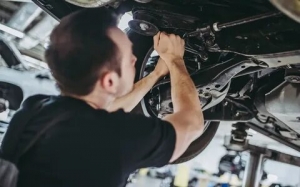 Are Quick-Fit Repair Shops in Cranleigh As Reliable As Full-Service Garages?
