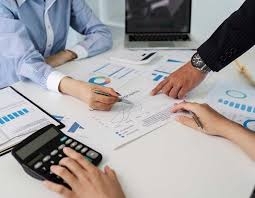 Why Small and Medium Businesses in Sharjah Need Professional Accounting Services to Grow