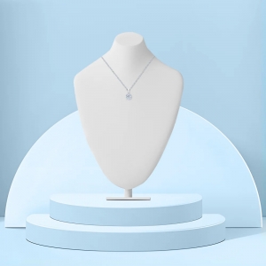Upgrade Your Look: Your Complete Guide to Choosing the Perfect Diamond Pendant Necklace