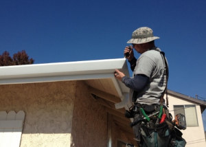 What Impacts Gutter Cleaning Costs in Pasadena Homes?