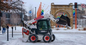 Best Snow Removal Services Near You: What to Look for Before Hiring a Contractor!