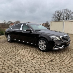 Exclusive Mercedes Maybach Rides by 8Chauffeurs
