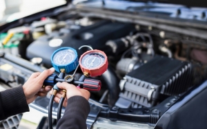Which Car AC Repair Center Offers Affordable and Professional AC Services Near You?