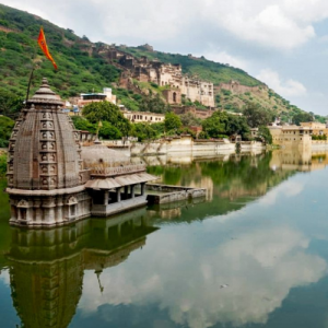 Nawal Sagar Lake: Discover the Submerged Temple and Magical Reflections