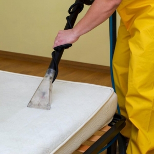 Fast & Reliable Same Day Dry Cleaners Clapham Services Near You