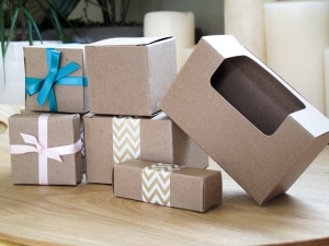 Design Custom Gift Boxes Wholesale