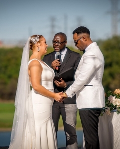Roles and Responsibilities of Wedding Officiant