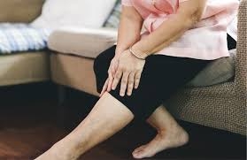 Relieve Knee Pain with Therapeutic Massage: Effective Techniques and Benefits