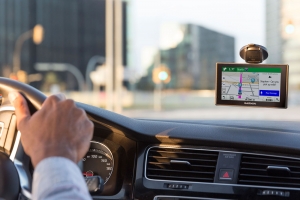 The Benefits of Using a Car GPS for Safer and More Efficient Travel