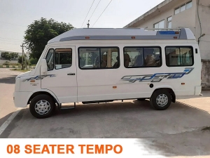 Tempo traveller for excursion