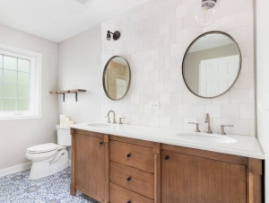 A Guide to Choosing the Perfect Bathroom Mirror with Lights