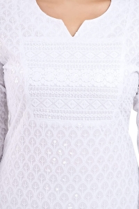 7 Things You Need to Know About Chikankari Kurtis for Women