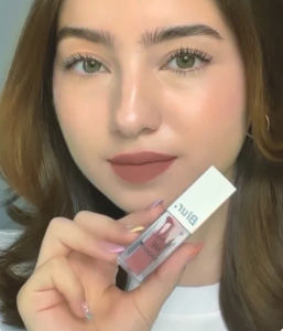 Pout Perfection: Decoding the Dilemma - Matte or Glossy Lipstick?