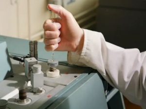 Gas Chromatography is Estimated to Witness High Growth Owing to Opportunity High Demand from Pharmaceutical and Biotechnology Industry