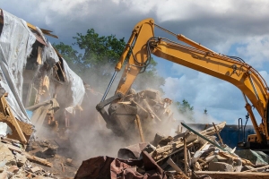 Why Hiring a Reputable Contractor for Your Home Interior Demolition Project is Essential