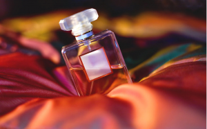 The Power of Scent: Unveiling the Major Players of the Fragrance and Perfume Industry