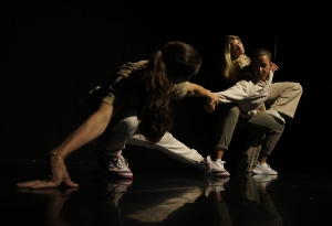 Embarking on Movement Poetry: What You Need to Know About Contemporary Dance for Beginners