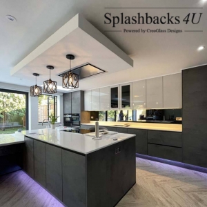 Advantages of Toughened Mirror Splashback