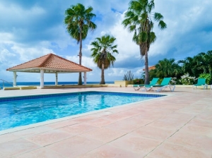 Safety First: How Miami Pool Builders Ensure Your Pool Meets Regulations