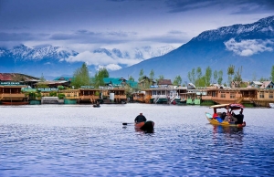 Unveiling the Beauty of Kashmir: Your Ultimate Tour Guide