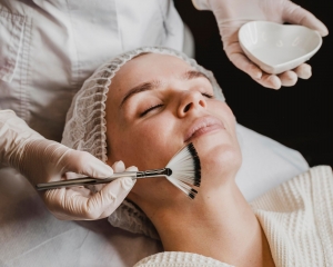 Crafting Beauty: Navigating the Best Facial Sculpting Procedure in Riyadh