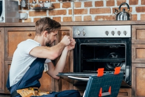 From Soggy Bottoms to Sizzling Success: Oven Repair Experts to the Rescue!