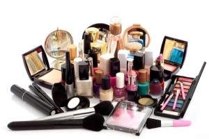 The Impact of Digitalization on the Cosmetics Market