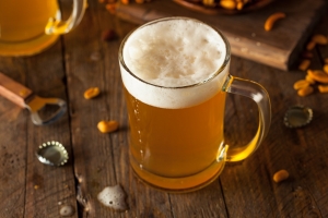 Exploring the Dynamic Landscape of the Beer Market and its Manufacturing Giants