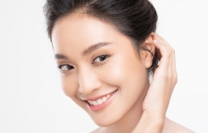 Eyes Wide Open: Navigating Eyelid Surgery Brilliance in Riyadh