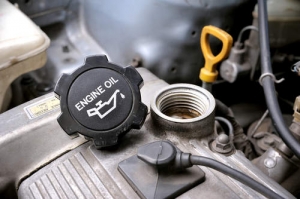 Top 7 Symptoms Of Low Oil In Engine You Should Be Aware Of