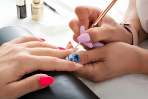 DIY vs. Professional Nail Extensions: Pros and Cons