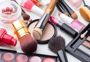 The Ultimate Guide to Online Beauty Stores: Exploring the World of Beauty at Your Fingertips